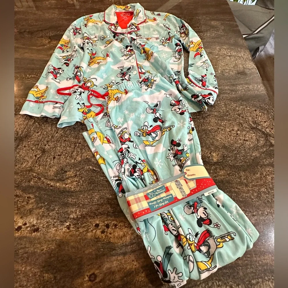 Disney 100 Retro Reimagined 2 Piece Pajama Set Size‎ Medium New
